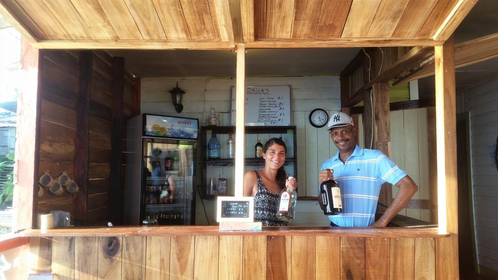 El Jaguar Vandrerhjem Bocas del Toro Eksteriør bilde